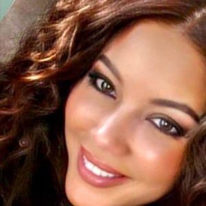 Meet your Posher, Leen